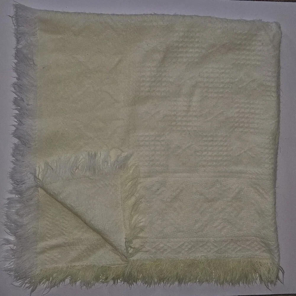 VTG Yellow White Baby Blanket Acrylic Fringe Knit 35x36